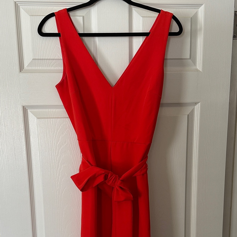 Elegant Red Sleeveless Dress